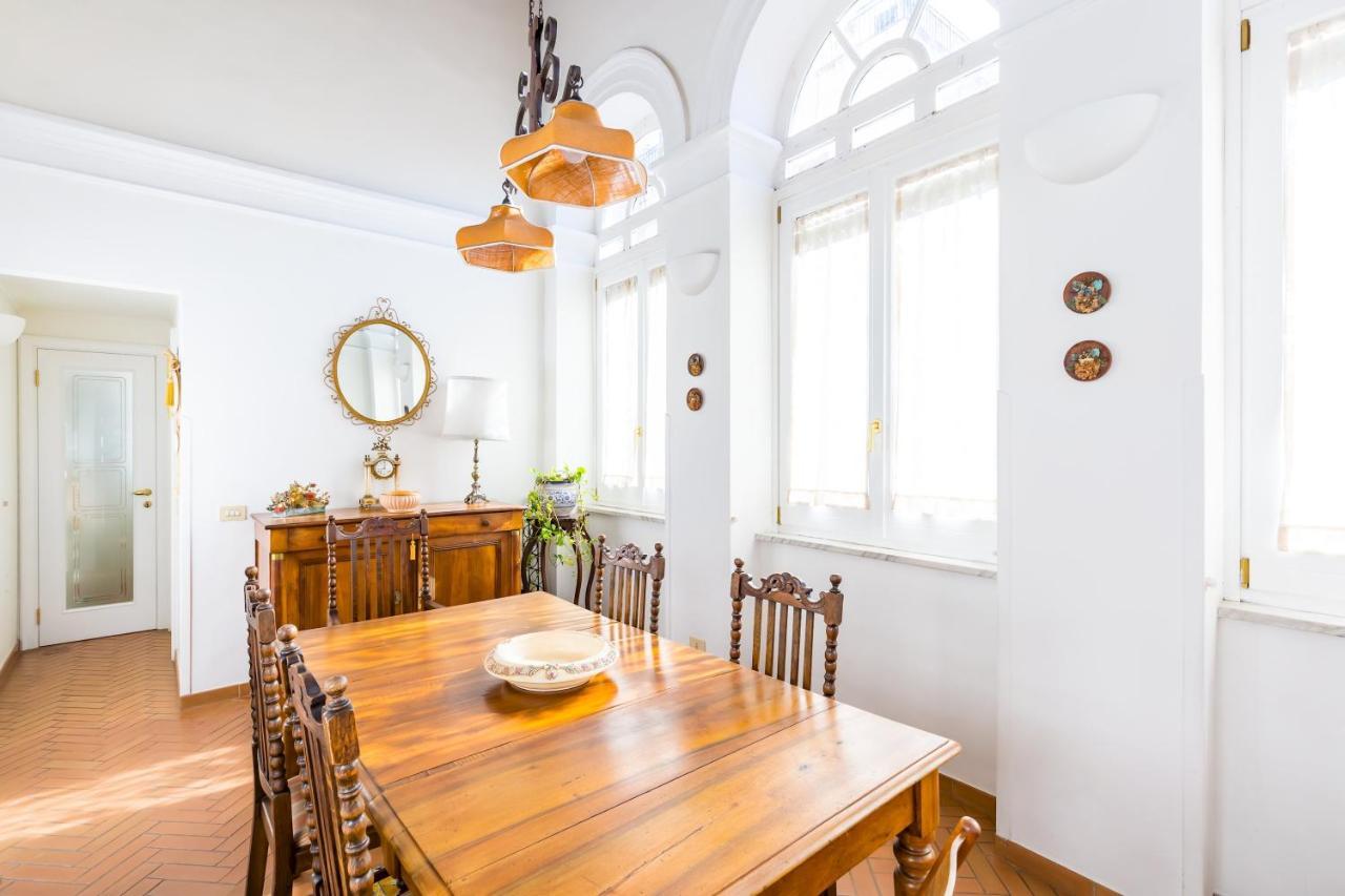 Residenza Capano Charming House By Napoliapartments Buitenkant foto