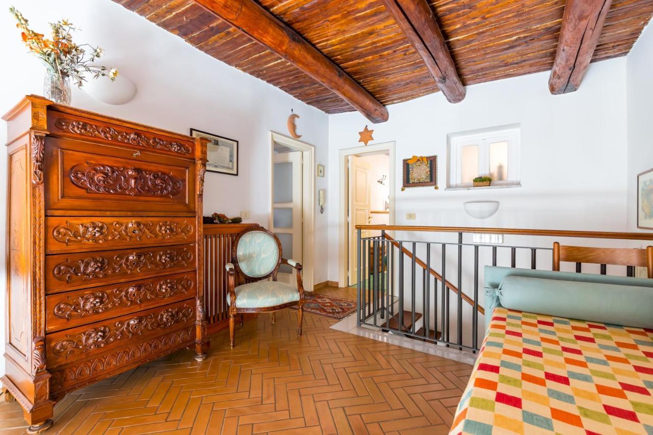 Residenza Capano Charming House By Napoliapartments Buitenkant foto