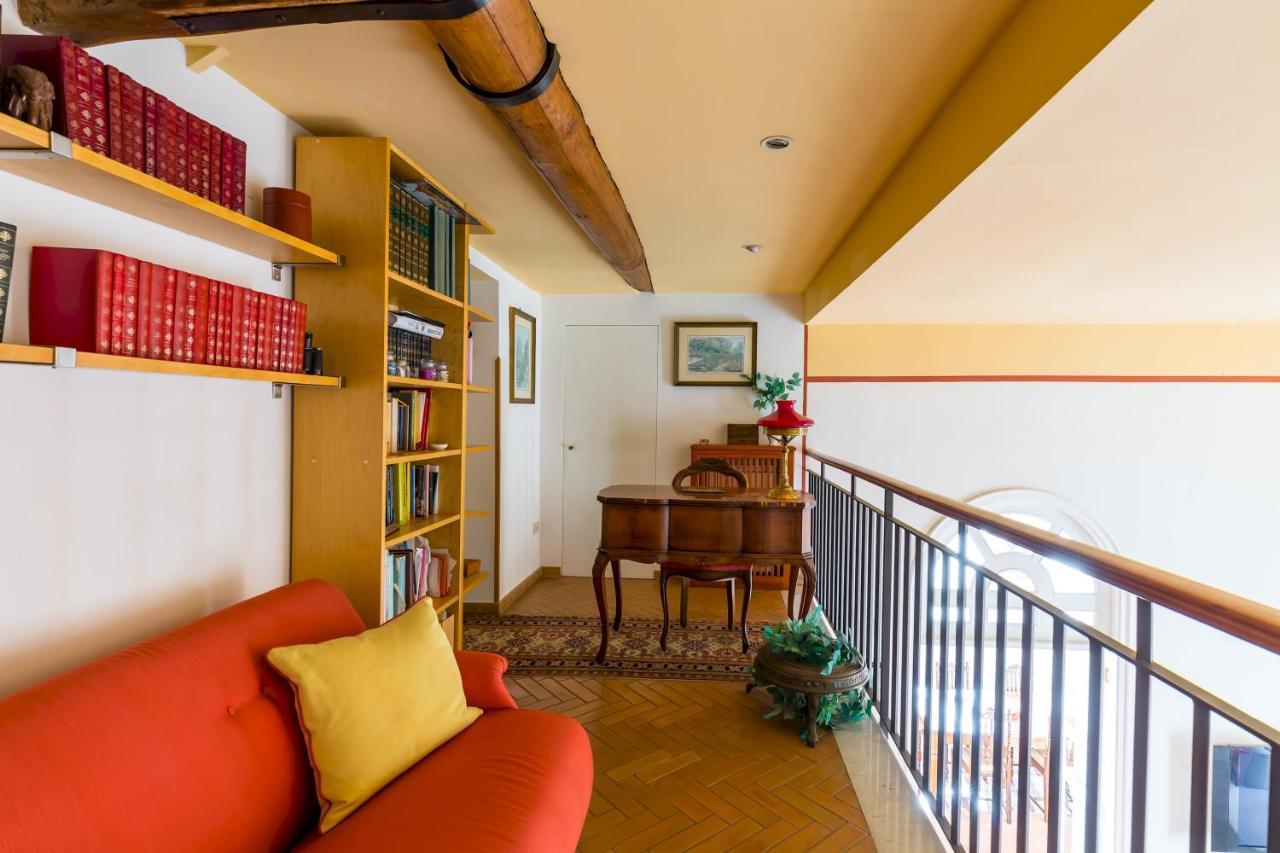 Residenza Capano Charming House By Napoliapartments Buitenkant foto